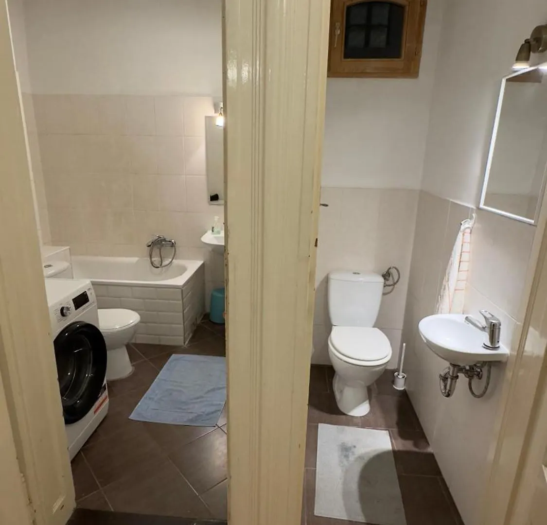 Danube Riverside Residence Budapest 0*,